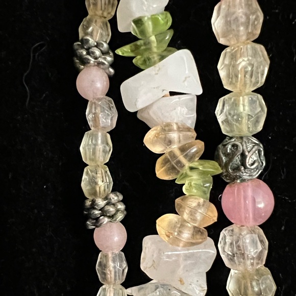 Beautiful multi strand beaded and stones necklace. - Picture 3 of 4